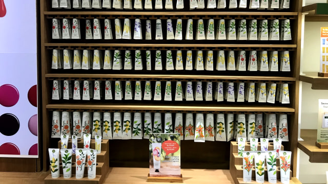 Nature Republic Indonesia. (Foto: Stephanie Elia/kumparan)