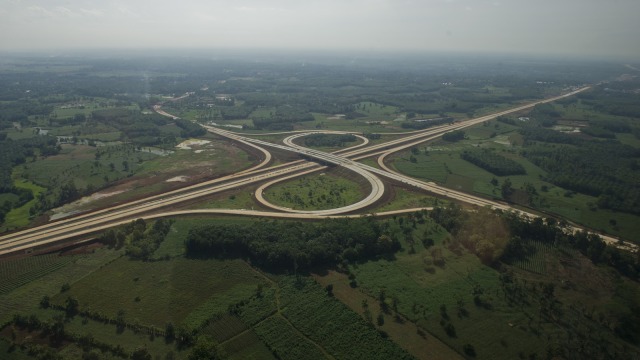 Tol Bakauheni-Terbanggi Besar Foto: Antara/Hafidz Mubarak A