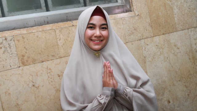 Anisa Rahma di Mesjid Istiqal (Foto: Munady Widjaja)