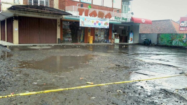 Lokasi kejadian penembakan kader Partai Gerindra (Foto: Rachmadin Ismail/kumparan)