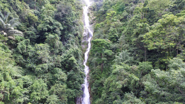 Luwu Utara & Pesona Air Terjun Tulang Tulang Balannalu (1)