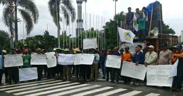 Keran Impor Beras Dibuka, Petani di Pati Unjuk Rasa