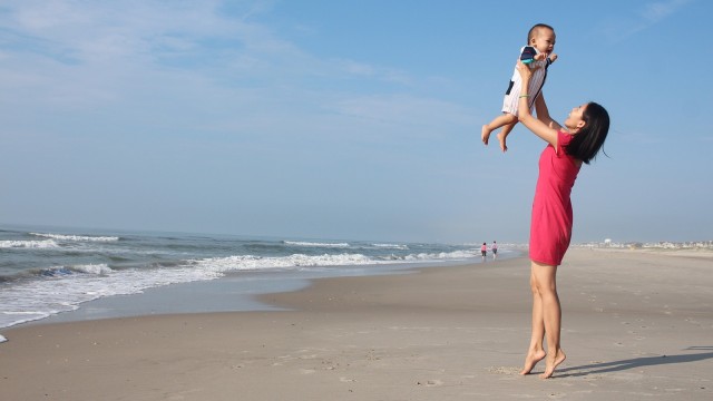 Anak dan ibu bahagia (Foto: Pixabay)