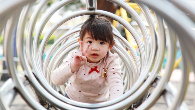 Anak di tempat bermain (Foto: Pixabay)