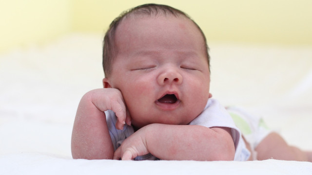 Bayi tidur bergaya (Foto: Pixabay)