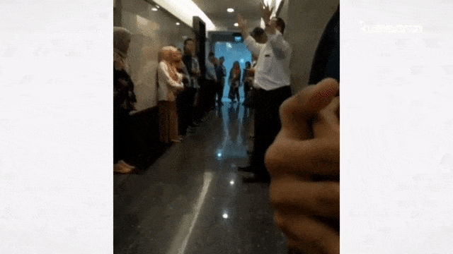 Lantunan zikir di Menara 165 saat gempa. (Foto: Facebook Ary Ginanjar Agustian)