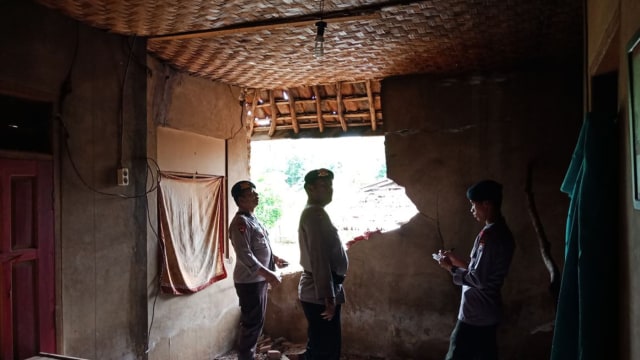 Kerusakan akibat gempa Banten di Pandeglang (Foto: Dok. Polda Banten)