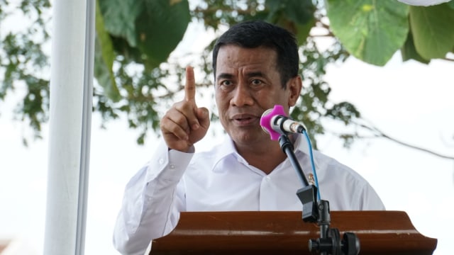 Amran Sulaiman panen raya padi di Sragen (Foto: Apriliandika Hendra/kumparan)