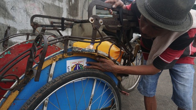 Pendataan becak di Kecamatan Penjaringan (Foto: Nugroho Sejati/kumparan)