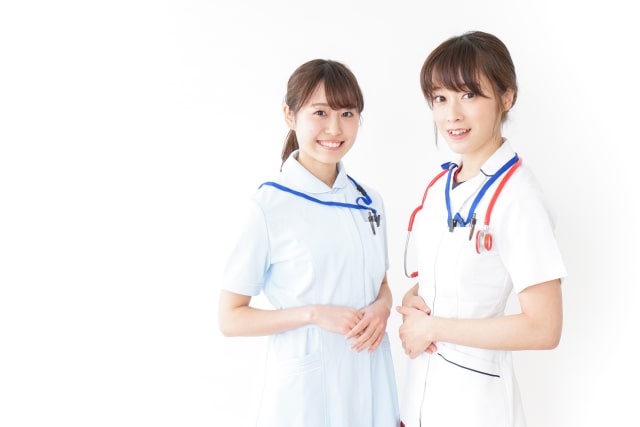 Seragam Perawat Berwarna Putih (Foto: Thinkstock)