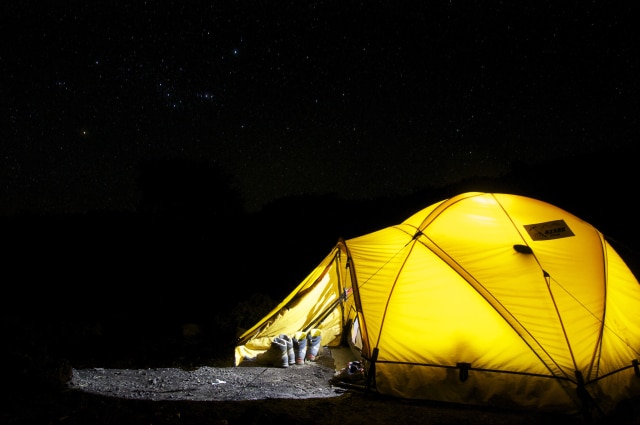 Camping anak  (Foto: Pexels)