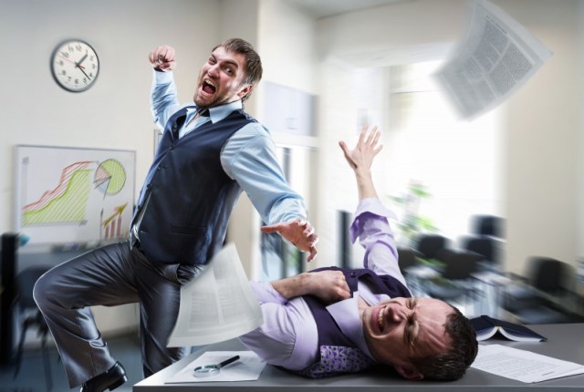 5 Kebiasaan Ini Bisa Menjadikan Kamu Sebagai 'Public Enemy' di Kantor