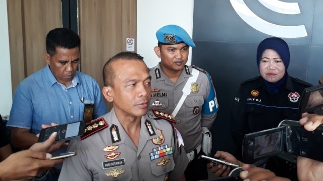 Rilis Tersangka Pelecehan Seksual RS Surabaya (Foto: Phaksy Sukowati )