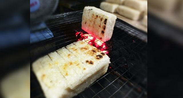 Ketan Bakar Sukabumi, Cocok Atasi Lapar di Saat Musim Hujan