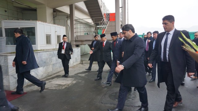 Jokowi Tiba di Istana Kepresidenan Afghanistan (Foto: Yudhistira Amran Saleh/kumparan)