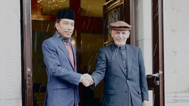 Presiden Joko Widodo di Afghanistan (Foto: Twitter/PramonoAnung)