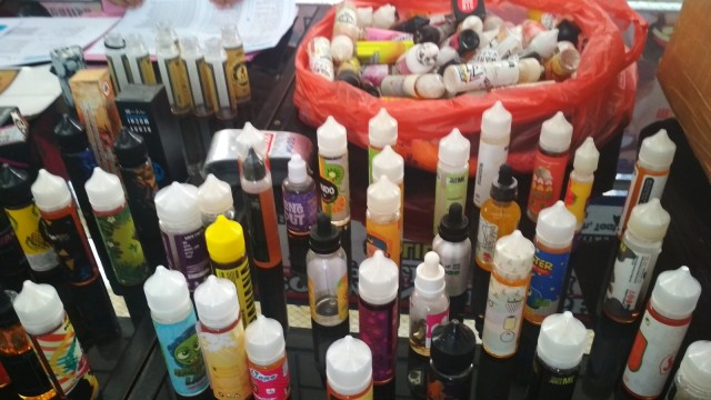 Barang bukti liquid oplosan (Foto: Ade Nurhaliza/kumparan)