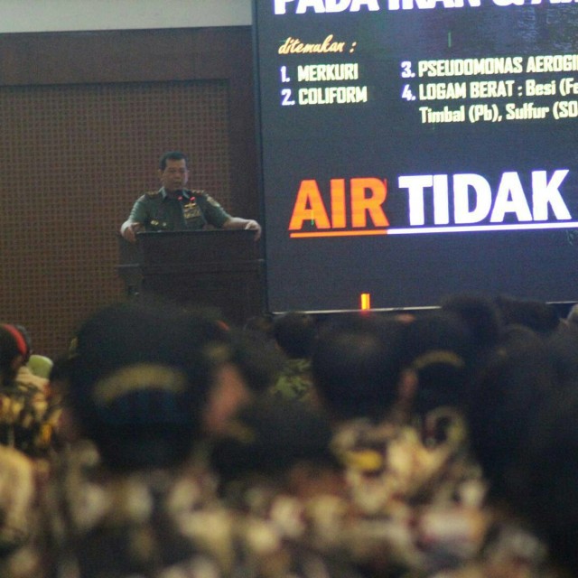 Kurangi Limbah Sungai Citarum, Diet Plastik, Gunakan Tumbler!