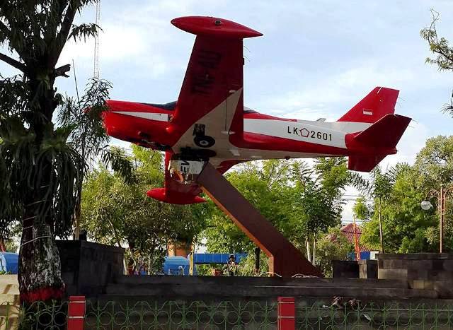 Ada Pesawat Tempur Marchetti di Taman Sukowati Ngawi