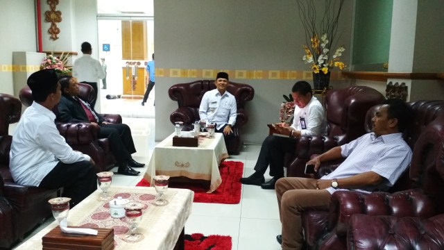 Bupati Aceh Besar tinjau langsung Bandara SIM (Foto: Zuhri Noviandi/kumparan)