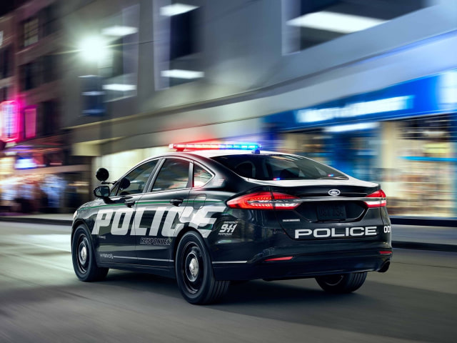 Ford Police Responder Hybrid Sedan (Foto: dok. Ford)