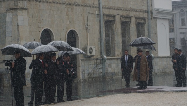 Menikmati Salju dan Afghanistan di Tengah Teror Bom (4)