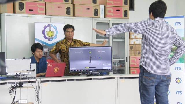 MedCap, aplikasi terapi stroke dan osteoporosis (Foto: ITS for Kumparan)