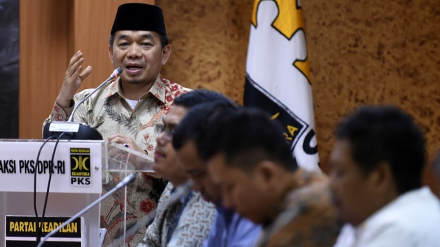 Jazuli Juwaini Foto: ANTARA FOTO/Hafidz Mubarak A