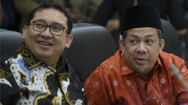 Fadli Zon dan Fahri Hamzah Foto: ANTARA FOTO/Hafidz Mubarak 