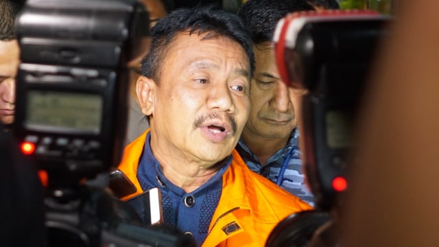 Bupati Jombang, Nyono Suharli Wihandoko di KPK (Foto: Jamal Ramadhan/kumparan)