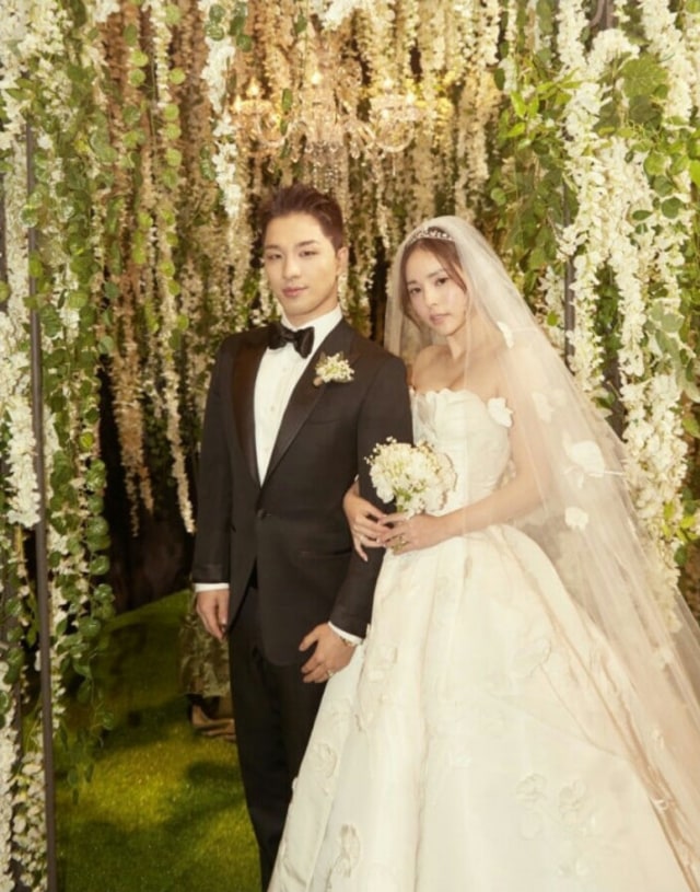 Manisnya Taeyang dan Min Hyo Rin Lakukan First Dance Setelah Menikah 