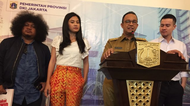 Anies bertemu pemain film Takut Kawin (Foto: Moh. Fajri/kumparan)
