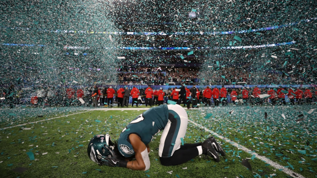 Selebrasi pemain Eagles, Patrick Robinson. (Foto: Reuters/Chris Wattie)