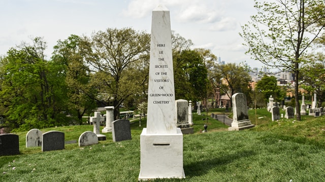 Instalasi Sophie Calle (Foto: Instagram/fomofeed )