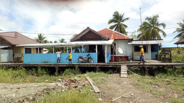 Bandara Ewer di Agats, Kabupaten Asmat. Foto: Ardhana Pragota/kumparan