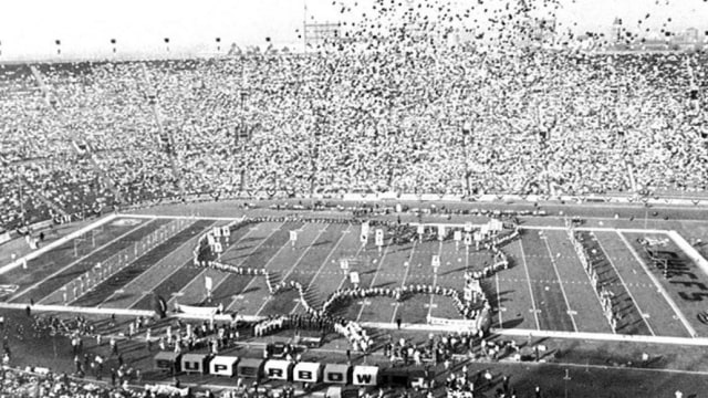 Suasana Super Bowl pertama. (Foto: Dok. University of Massachusetts, Amherst)