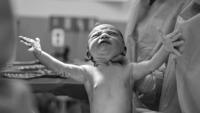 Ilustrasi bayi baru lahir. Foto: Unsplash