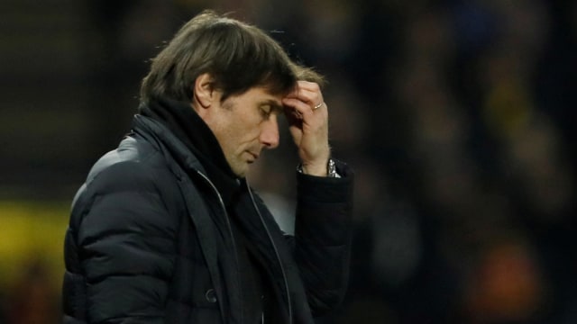 Antonio Conte pusing (Foto: Reuters / David Klein)