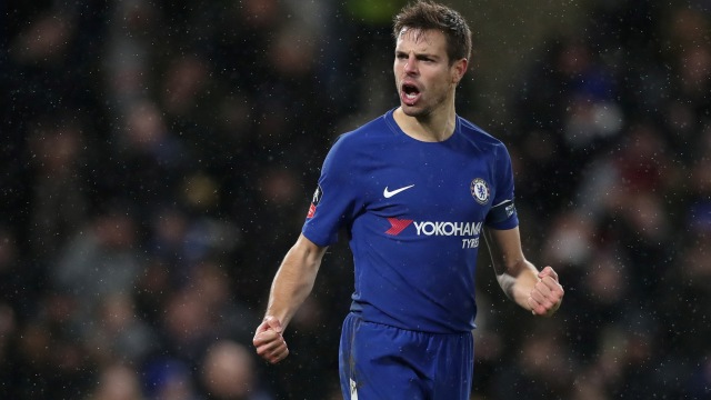 Bek andalan Chelsea, Azpilicueta. (Foto: Reuters/Peter Cziborra)