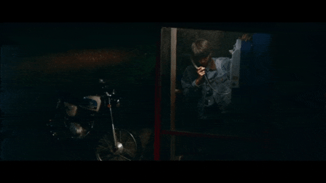 Iqbaal Ramadhan di Film 'Dilan 1990' (Foto: dok YouTube Falcon Pictures)