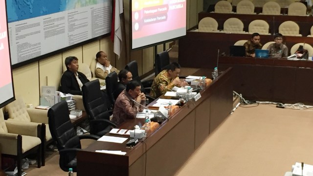 Suasana RDP Komisi II dengan KSP dan UKP-PIP (Foto: Rafyq Panjaitan/kumparan)