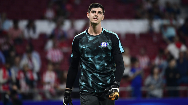 Thibaut Courtois jelang sebuah laga. (Foto: Pierre-Philippe Marcou / AFP)