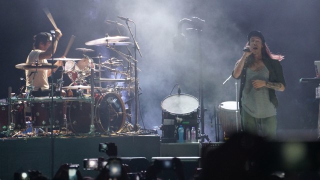 Suasana konser band Incubus di Kemayoran, Jakarta. (Foto: Aditia Noviansyah/kumparan)