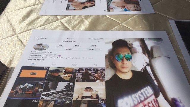 Barang bukti penipuan prostitusi online  (Foto: Mirsan Simamora/kumparan)