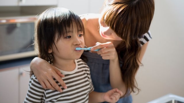 Ilustrasi menyikat gigi anak (Foto: Thinkstock)