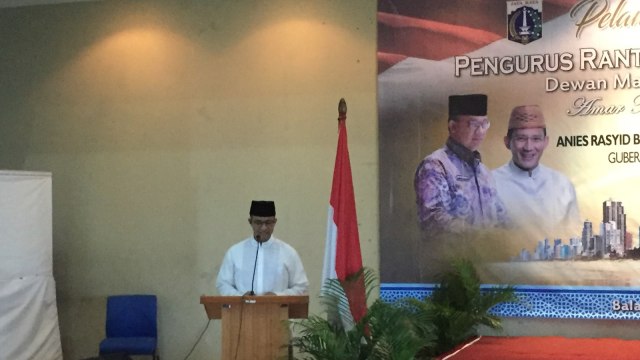 Anies di pelantikan dewan masjid (Foto: Moh Fajri/kumparan)