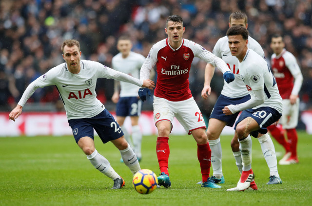 Duel sengit Derbi London Utara (Foto: REUTERS/David Klein)