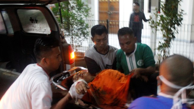 Korban Kecelakaan Bus Pariwisata di Subang (Foto: ANTARA FOTO/Yusup Suparman)