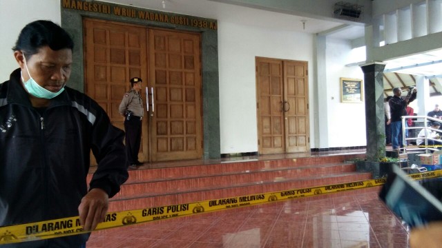 Suasana Gereja Bedog usai penyerangan (Foto: Haris Erdyanto)