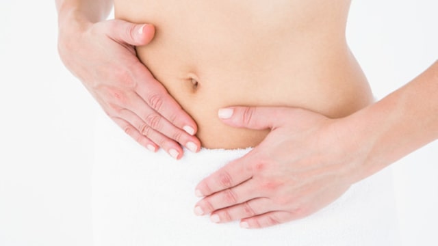 ilustrasi wanita sedang sakit. (Foto: Freepik)